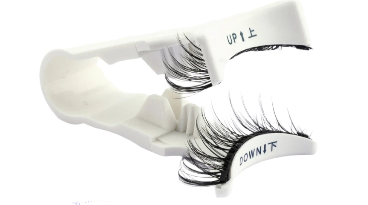 Magnetic Eyelash Kit applicator– glue-free, reusable false eyelashes for a natural or glamorous look.